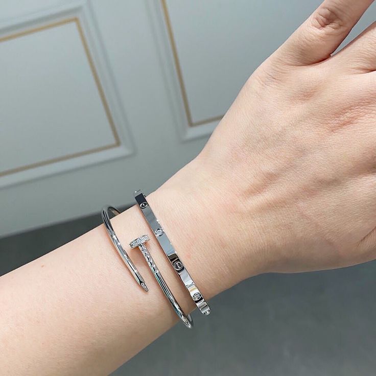 SPIKE | Tynn Armbånd i Roségull